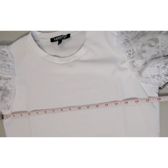 Love 83 Women's White Lace Puff Sleeve Crew Neck T-Shirt Blouse NWT Size M/L - Picture 7 of 8